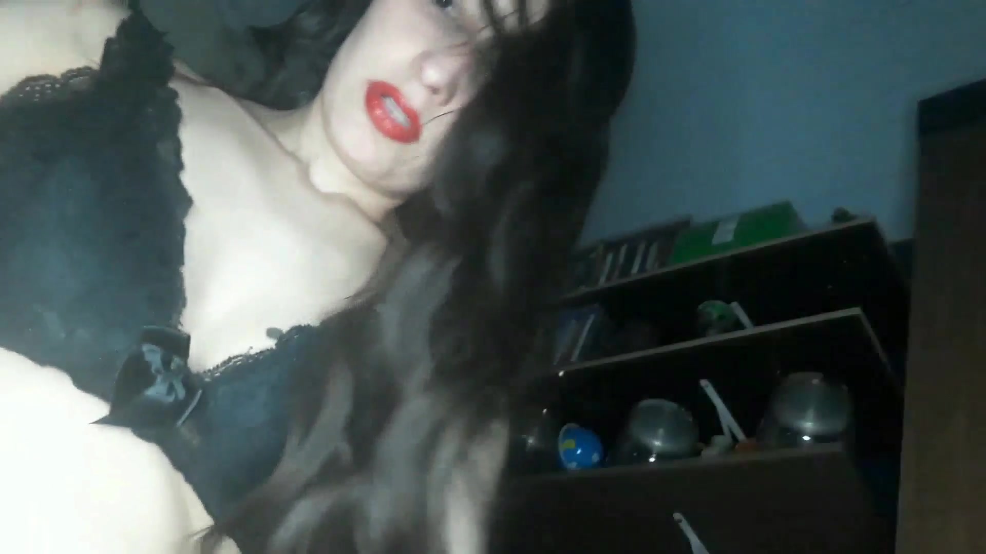 Hiding In The Closet And Peeping On Mom - Free MILF Video
