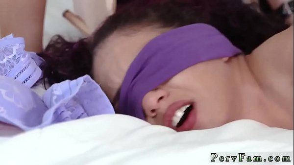 Family Friendly Thanksgiving Fuck Fest - Free MILF Video