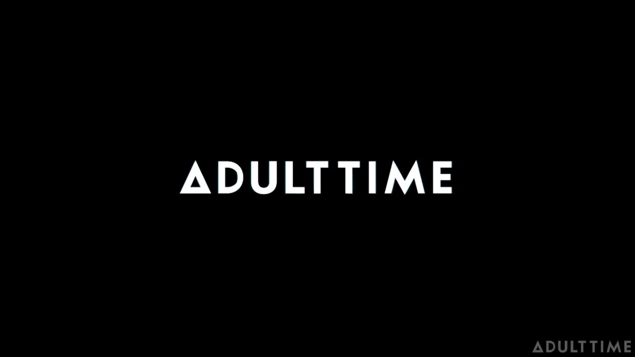 Lauren Phillips Aunt Lauren's Secret Visit - Free MILF Video