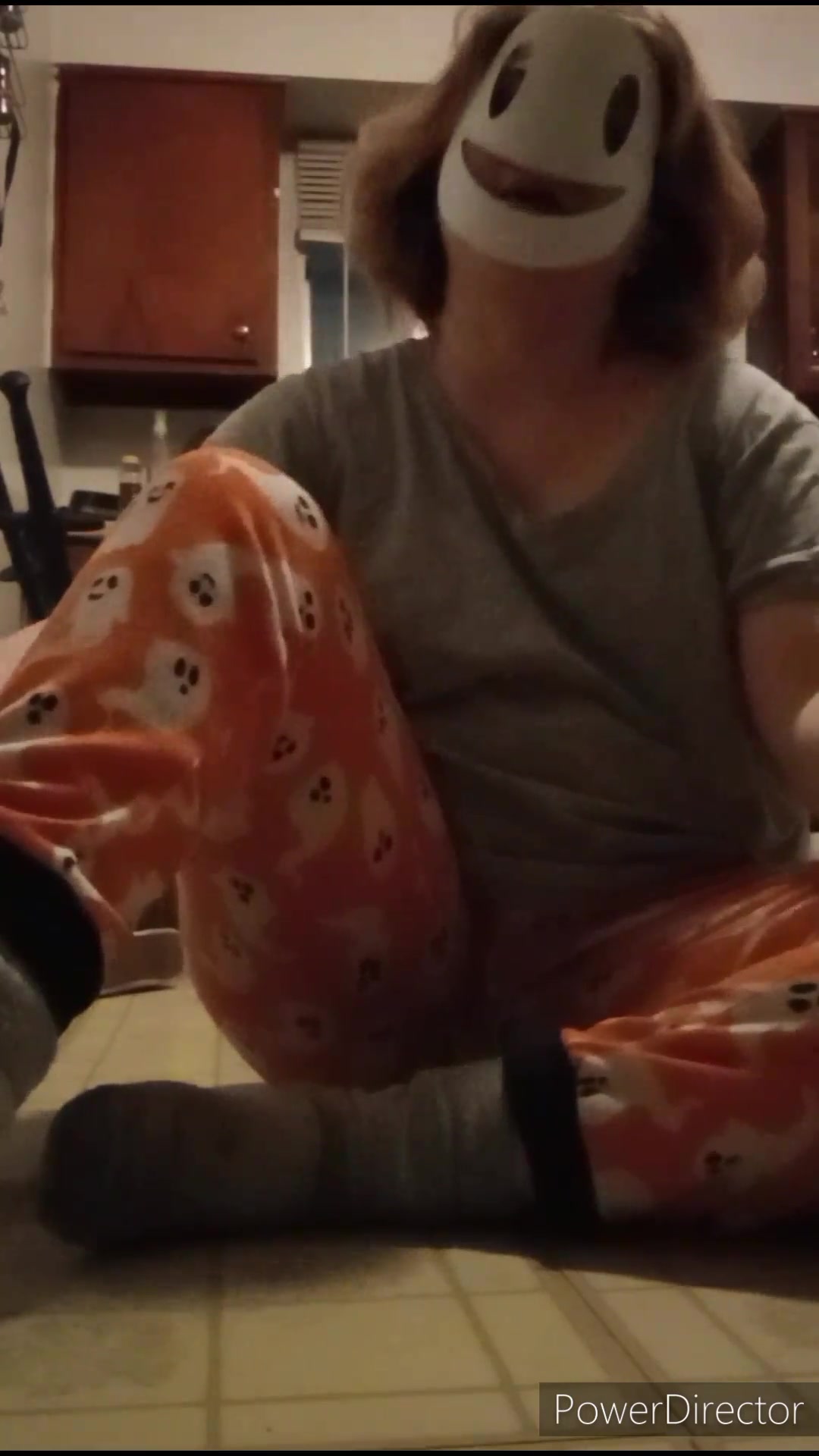 Mom's Smelly Pussy - Free MILF Video