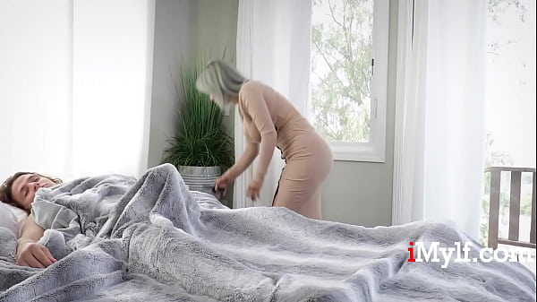 Mother Is Pregnant And Horny - Free MILF Video