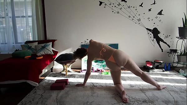 Mommy Motivates Son - Free MILF Video