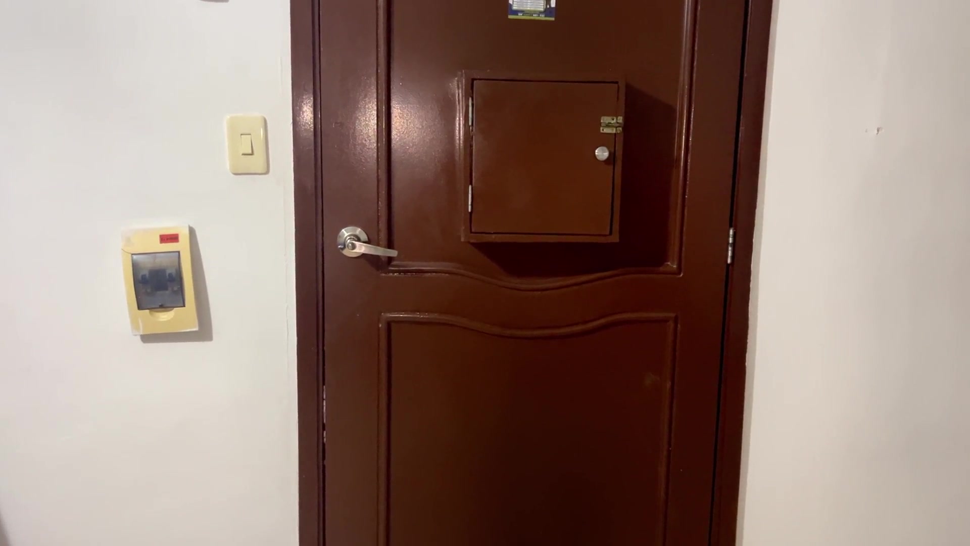 Stepsister Walks In On Stepbrother Jerking Off - Free MILF Video