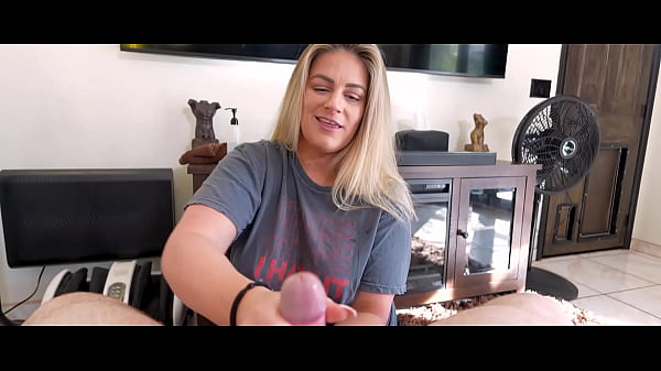 Mom Wants To Go To The Beach - Free MILF Video