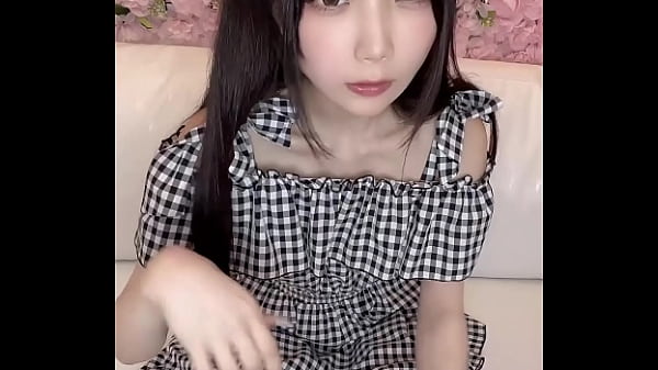 Sniffy Sister - Free MILF Video