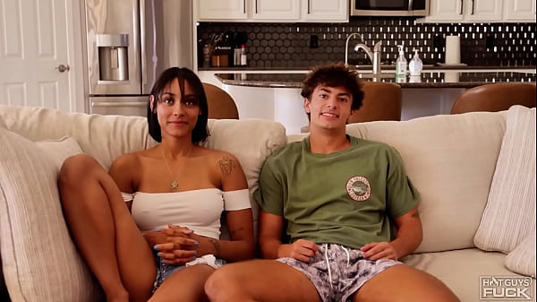 Young Sister Gives Daddy Her Asshole - Free MILF Video