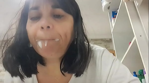 Mommy's Morning Cum Facial - Free MILF Video