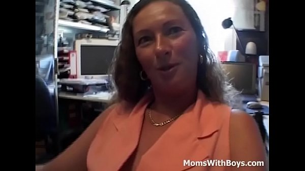 Mom gets turned on by son - Free MILF Video