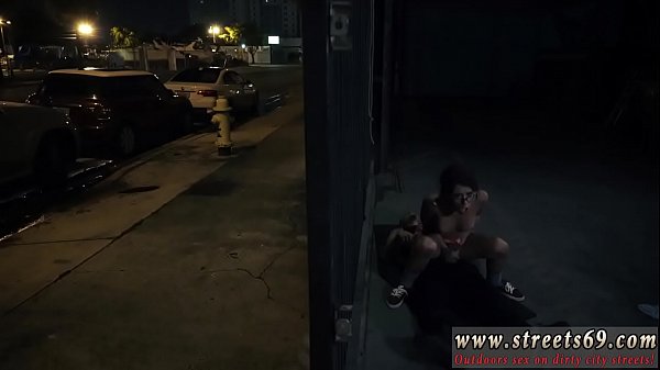 Who wear pants - Free MILF Video