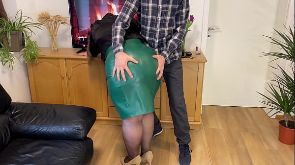 Mother quit your job - Free MILF Video