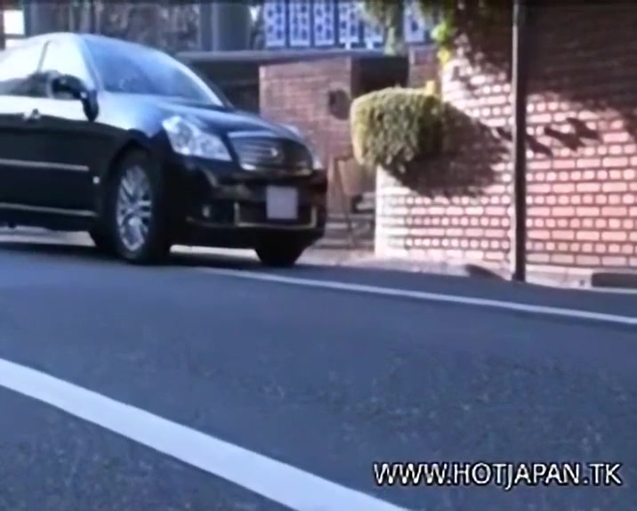 Pretty Japanese Girl - Sex in The Car - Free MILF Video